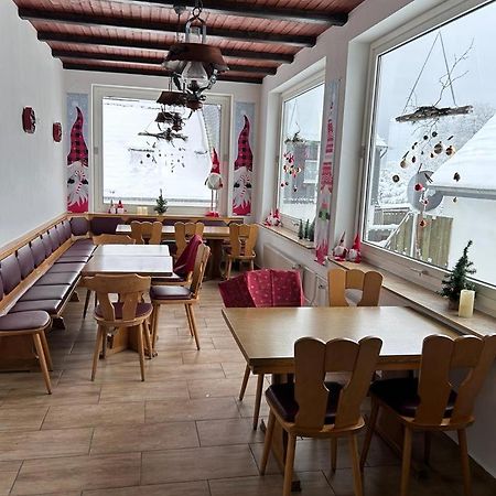 Haus Astenblick In Winterberg Fuer Bis Zu 35 Personen Fuer Wanderveranstaltungen Und Familienfeiern Εξωτερικό φωτογραφία