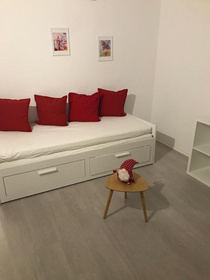 Haus Astenblick In Winterberg Fuer Bis Zu 35 Personen Fuer Wanderveranstaltungen Und Familienfeiern Εξωτερικό φωτογραφία