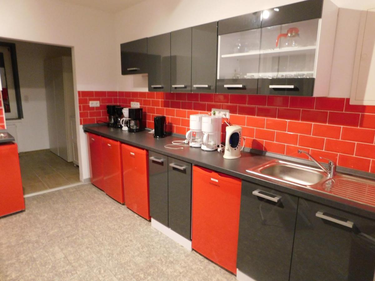 Haus Astenblick In Winterberg Fuer Bis Zu 35 Personen Fuer Wanderveranstaltungen Und Familienfeiern Εξωτερικό φωτογραφία