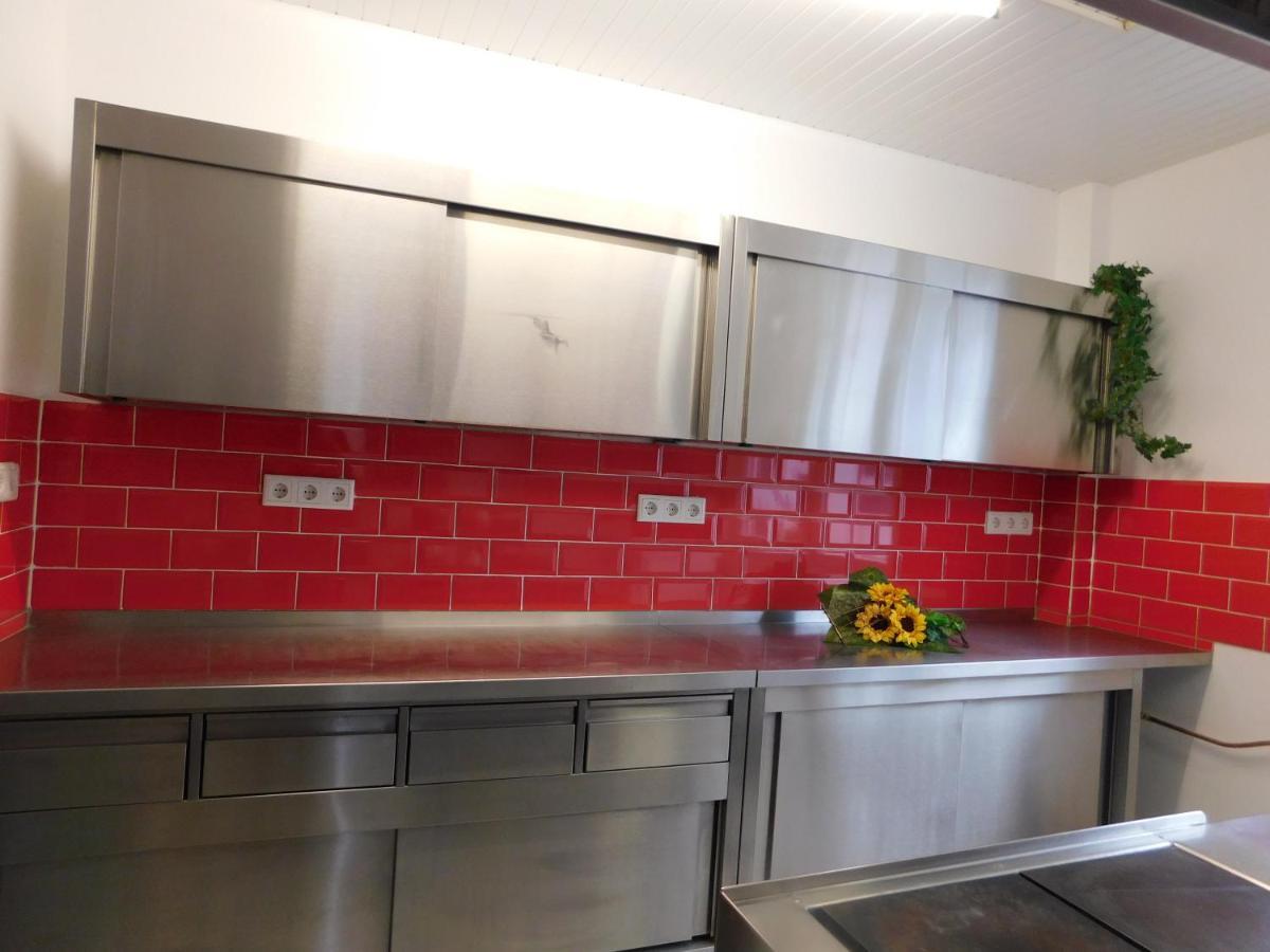Haus Astenblick In Winterberg Fuer Bis Zu 35 Personen Fuer Wanderveranstaltungen Und Familienfeiern Εξωτερικό φωτογραφία